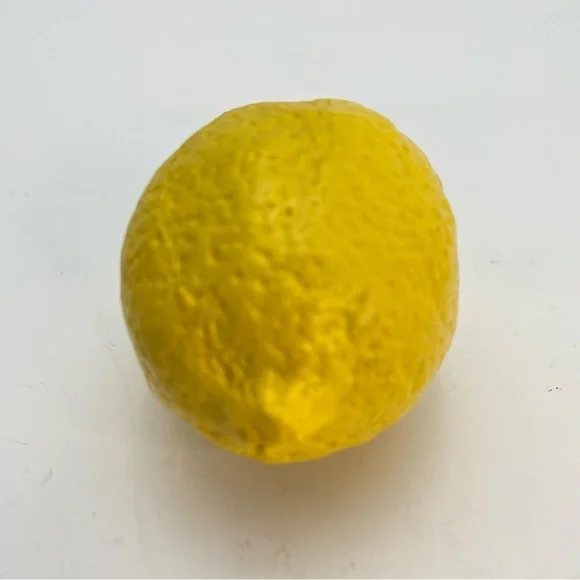 Lemon - Picture 2 of 8
